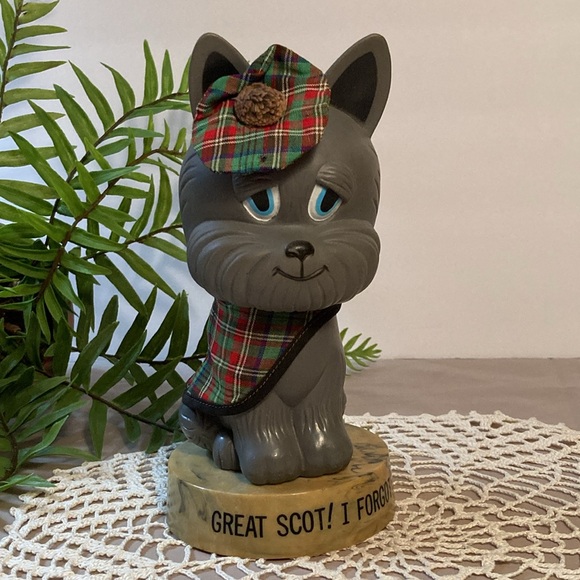 Vintage Dakin Scottish Terrier Dressed In Tartan Plaid - Picture 3 of 13